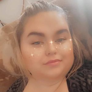 Meet your Posher, Madalyne